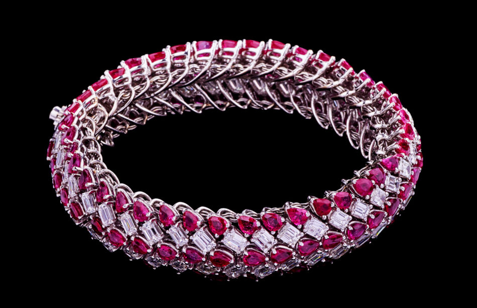 Twist of Jewels Bangle